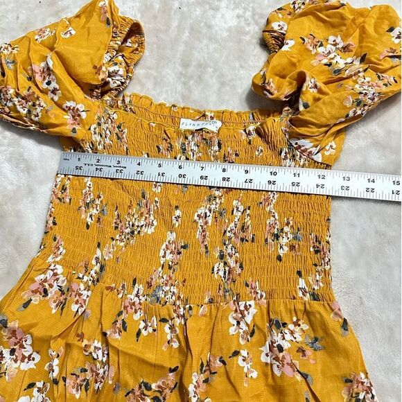 Flynn Skye Justine Romper Women's Small Orange Floral Puff Sleeve Smocked RTR - Picture 7 of 11